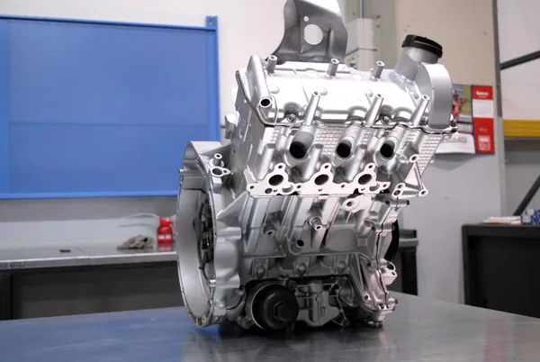 Differenza tra motore usato e rettificato - guida DEM. AUTO Srl